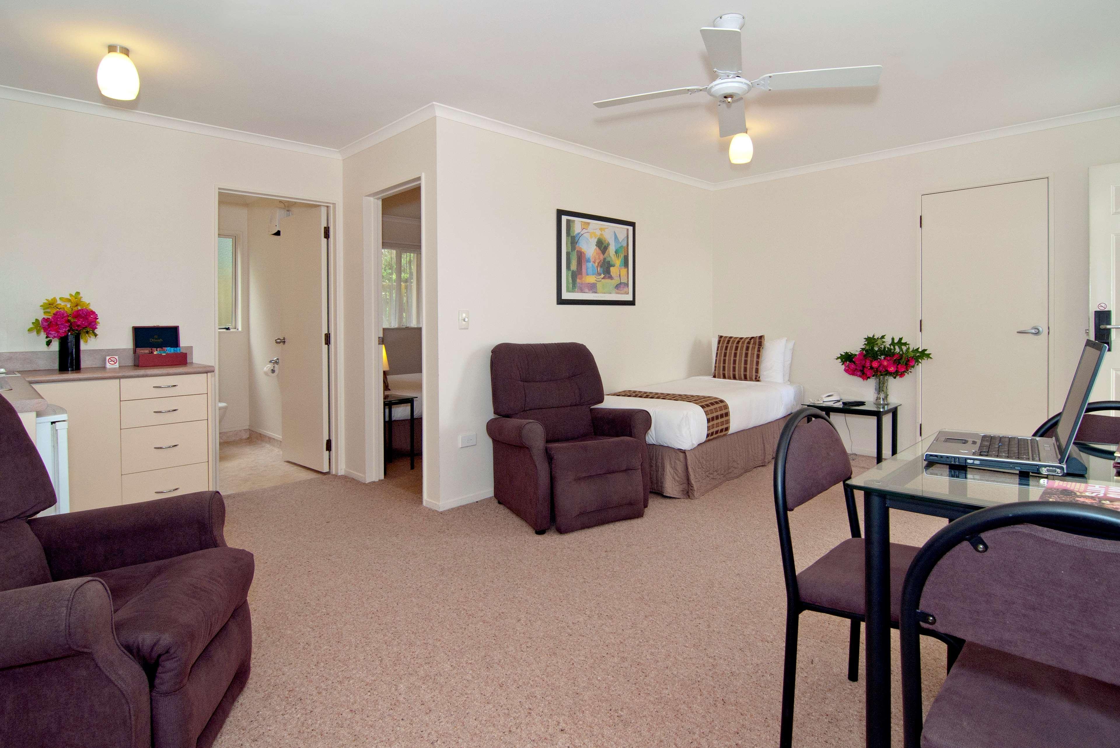 Bks Pioneer Motel Auckland Exterior photo