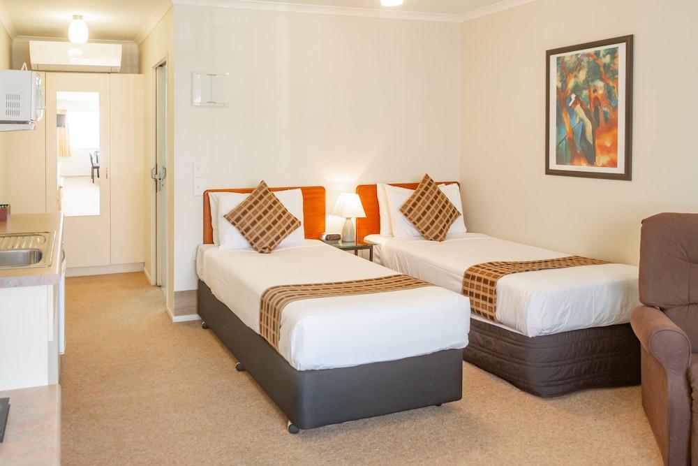 Bks Pioneer Motel Auckland Exterior photo