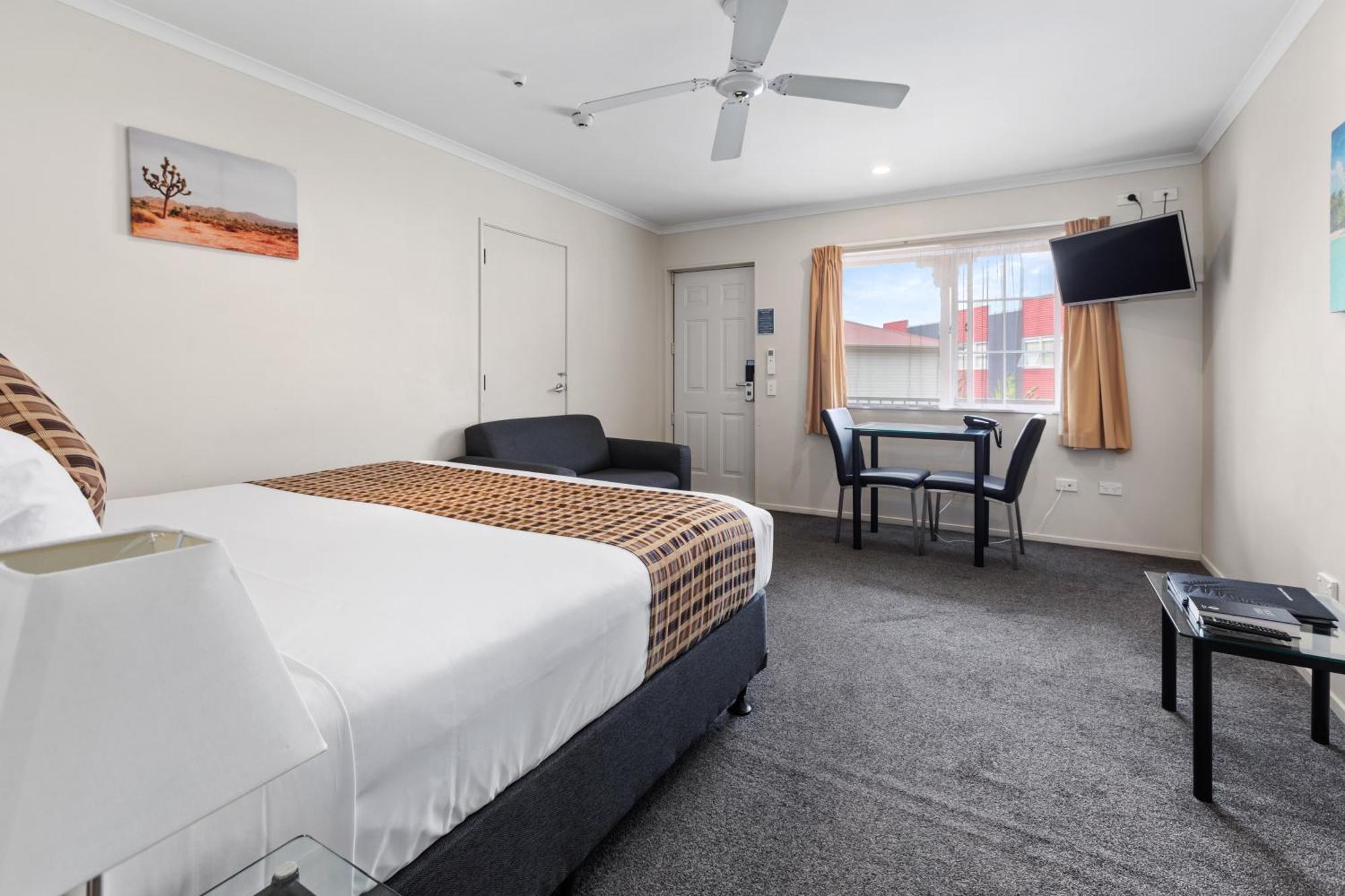 Bks Pioneer Motel Auckland Room photo