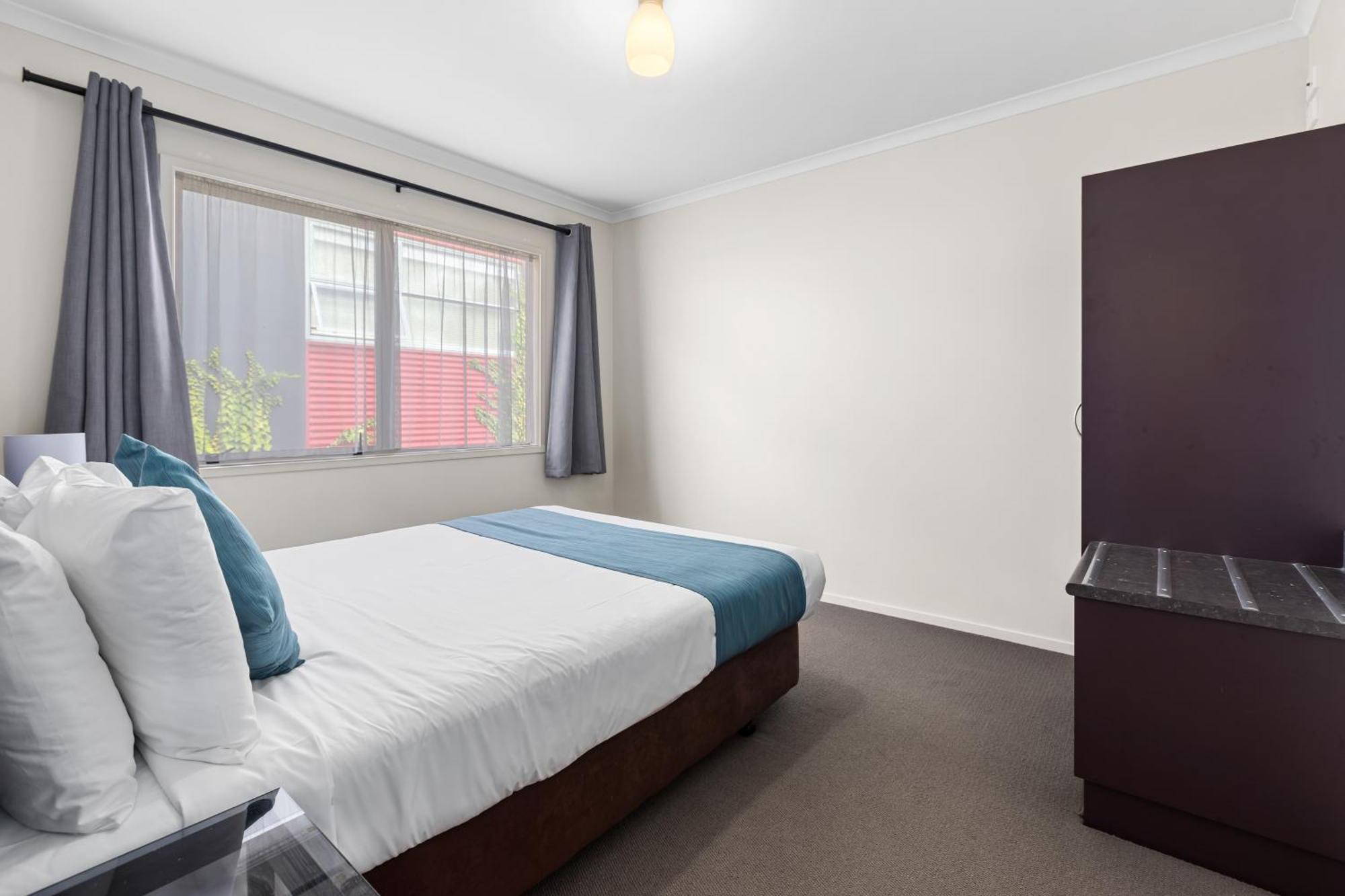 Bks Pioneer Motel Auckland Room photo