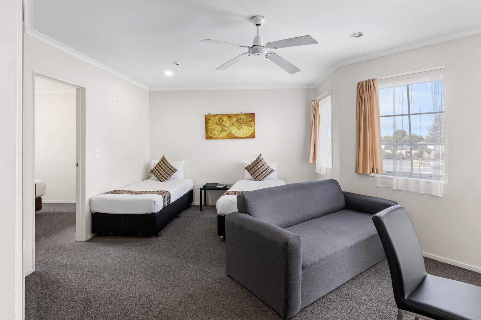 Bks Pioneer Motel Auckland Room photo