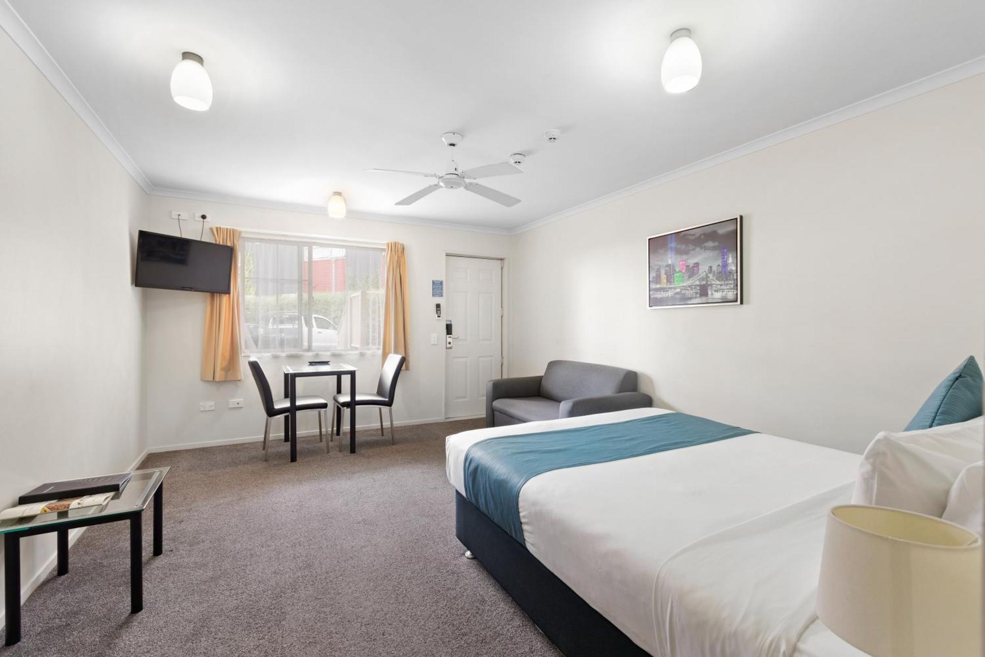 Bks Pioneer Motel Auckland Room photo